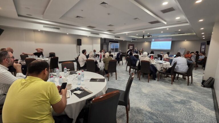 تعزيز دور الفئات المهمشة والضعيفة واللاجئين في القيادة والمشاركة الفاعلة والدفاع عن الديمقراطية وحقوق الإنسان